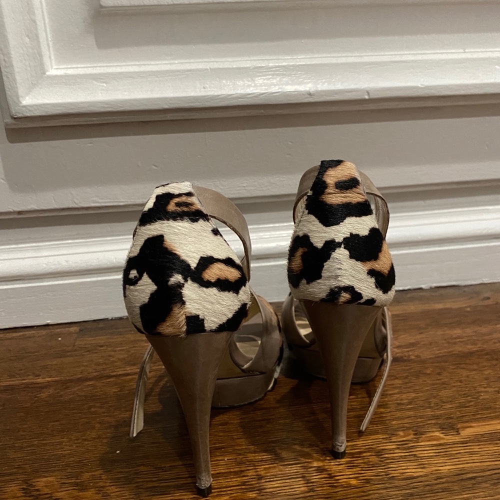 Heels - Picture 4 of 4